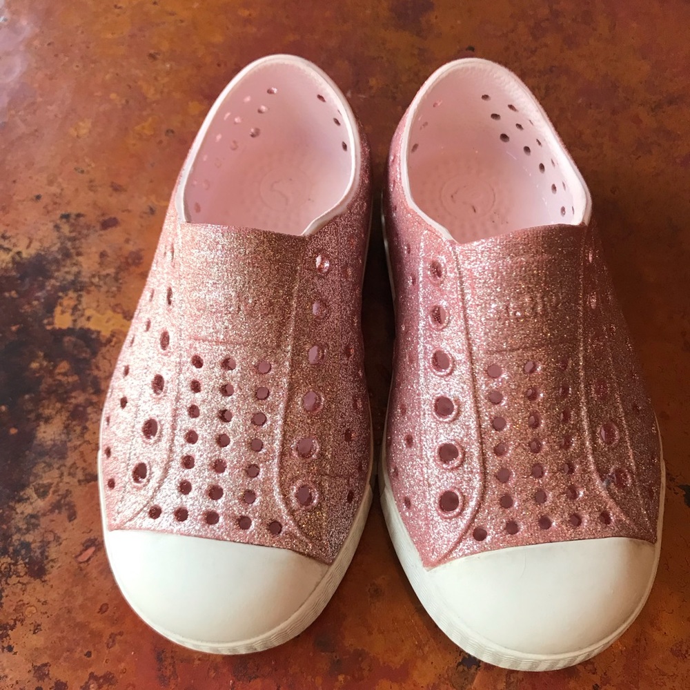 Native shoes Jefferson bling milk pink size 7